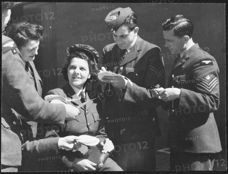 Royal Air Force No. 2 School of Photography, Palatine Road, Blackpool, 1942-1943. Creator: Barnet Saidman.