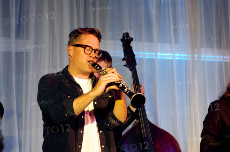 Adrian Cox (Guest), Joe Farnsworth-Sara Hanahan Quartet, Watermill Jazz Club, Dorking, Surrey, 2024 Creator: Brian O'Connor.
