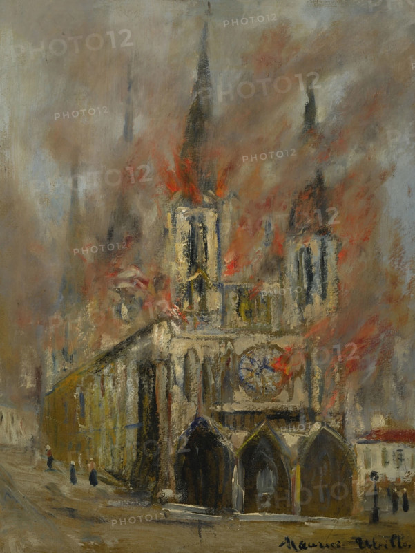 Rouen Cathedral in flames (Seine-Maritime), c1914. Creator: Utrillo, Maurice (1883-1955).