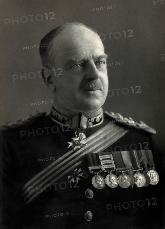 Alan James Macnab. Creator: Elliott & Fry.