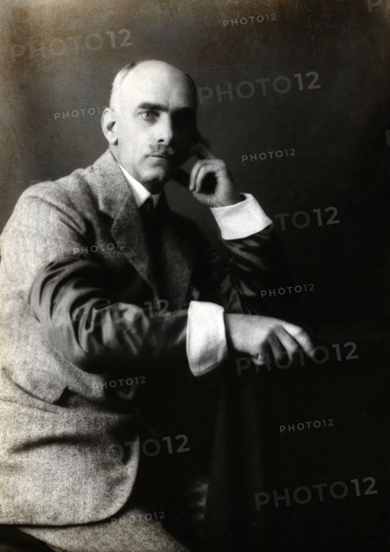 Sir Thomas Lewis. Creator: Unknown.