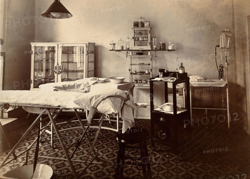 Wotton Lodge, Gloucester: operating theatre and equipment, c1909. Creator: Unknown.