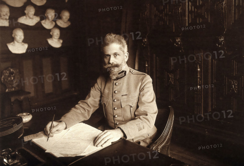 Felix Lejars. Creator: Fontes.