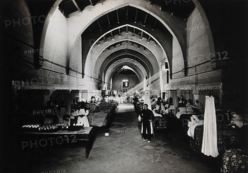 Hospital de la Santa Cruz, Barcelona: ward of San Pedro, 1900-1999. Creator: Unknown.