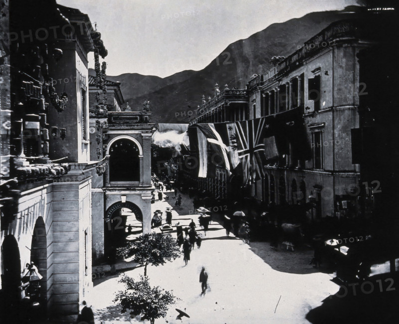 Queen's road, Hong Kong, 1981 (from negative of c1869). Creator: John Thomson.