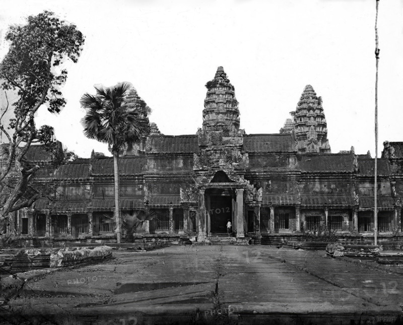 Nakhon Thom (Angkor Wat), Cambodia, 1866. Creator: John Thomson.