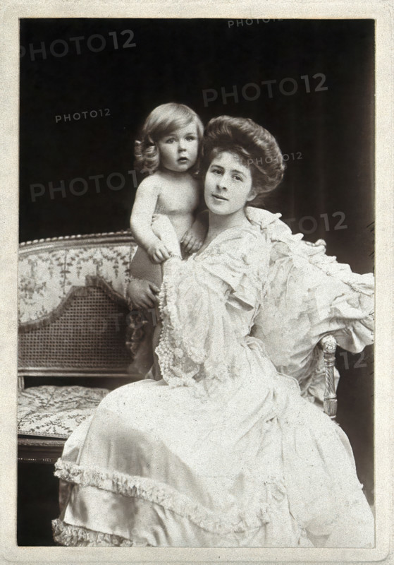 Gwendoline Syrie Maud Wellcome (née Barnardo), Syrie Maugham and Henry Mounteney Wellcome, c1904. Creator: Lambert Weston & Son.