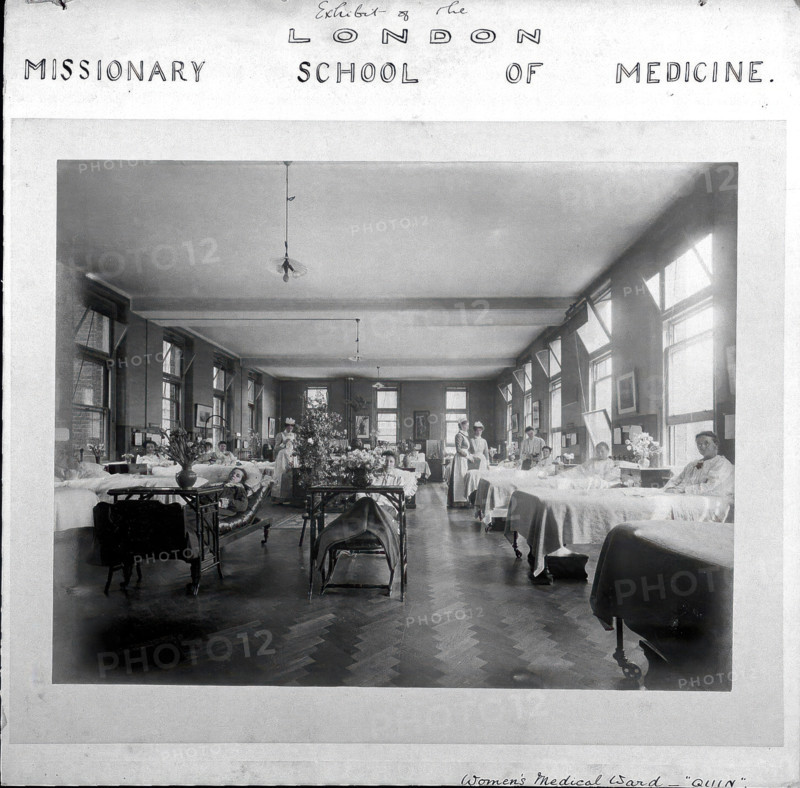 London Missionary School of Medicine: women's medical ward or Quin ward, c1900s. Creator: Unknown.