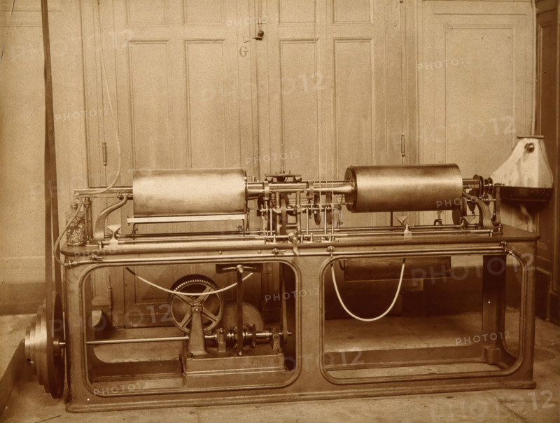 An early cardiograph used by JBA Chauveau, c1890s. Creator: Unknown.