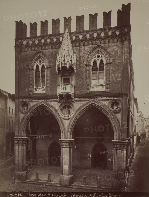 Foro dei Mercanti - Palazzo della Mercanzia, Bologna, between 1880-1890. Creator: Emilia.