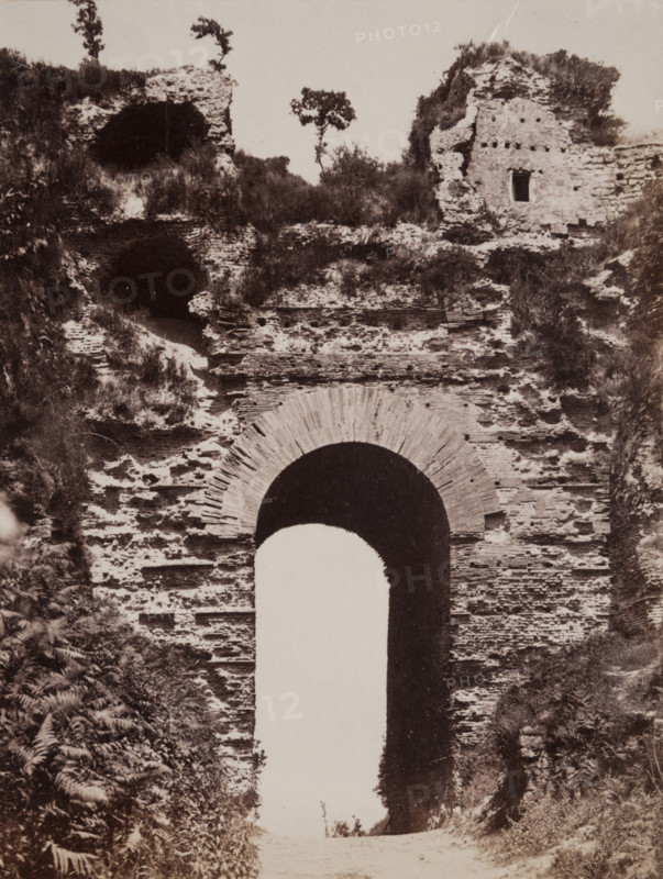 Arco Felice, Pozzuoli - Cuma, between 1880-1890. Creator: Giorgio Sommer.