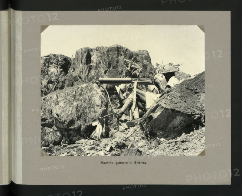Machine gunners in Eritrea. Creator: Colonial Office.