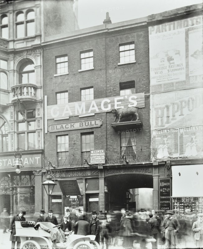 122 Holborn Black Bull Hotel, London, 1904. Creator: Unknown.