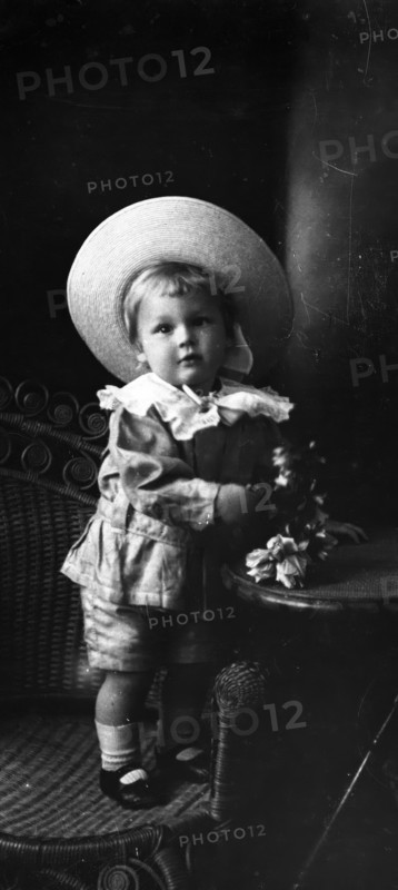 Unknown child, c1900s. Creator: Robert Augustus Henry L'Estrange.