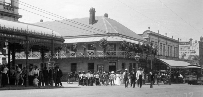 The Australian Hotel, Brisbane, Queensland, Australia, 1908. Creator: Robert Augustus Henry L'Estrange.
