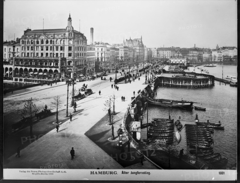 Hamburg . Alter Jungfernstieg, 1906. Creator: Unknown.