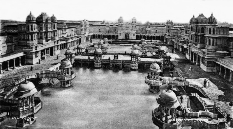 Court of Honour from Congress Hall  -  Franco-British exhibition, London 1908. Creator: Unknown.