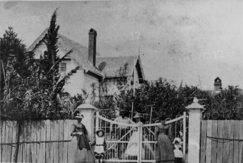 Entrance to old Cumbooquepa, the residence of Thomas Blacket Stephens, South Brisbane, c1873. Creator: William Boag.