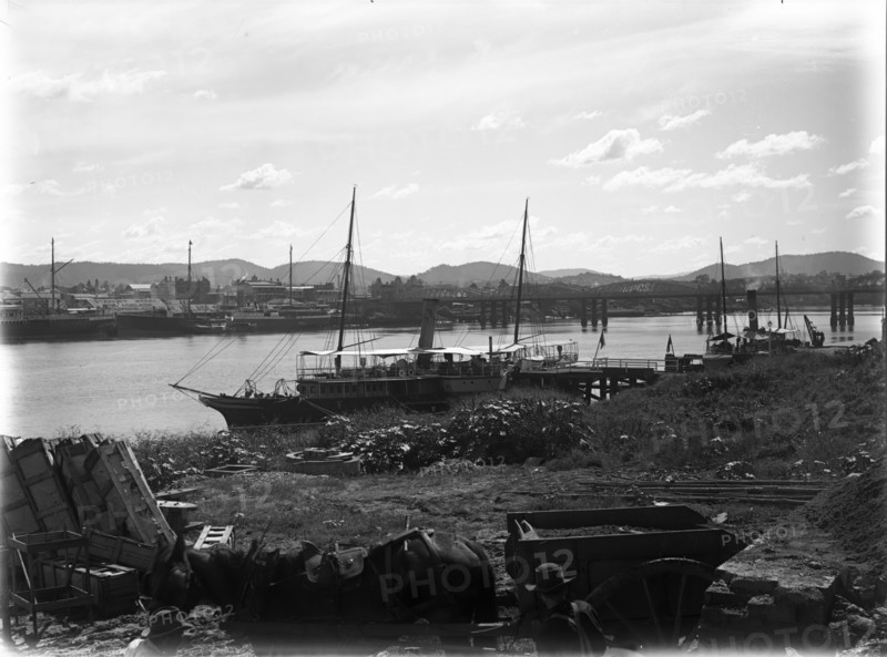 Brisbane River - Victoria Bridge looking North West, steam yacht S.S. Lucinda in the foreground,1906 Creator: Robert Augustus Henry L'Estrange.
