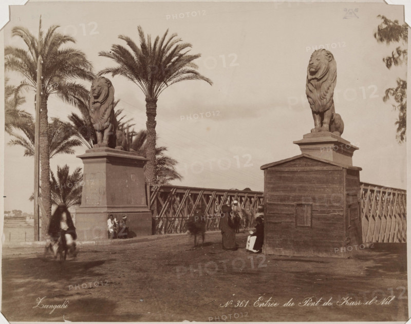 Entrance to Kasr-en-Nile Bridge, Cairo, 19th century. Creator: Zangaki.