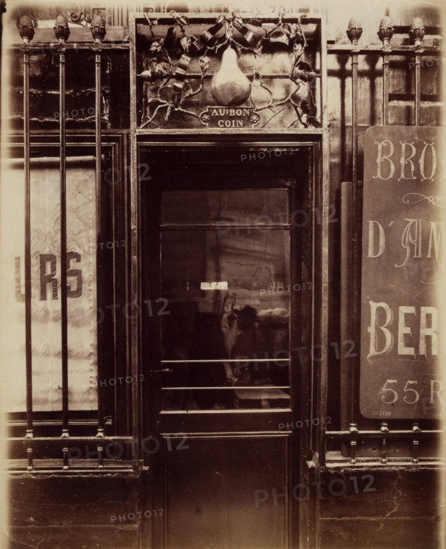 Rue des Haudriettes, 2 (Paris), 1901. Creator: Eugene Atget.
