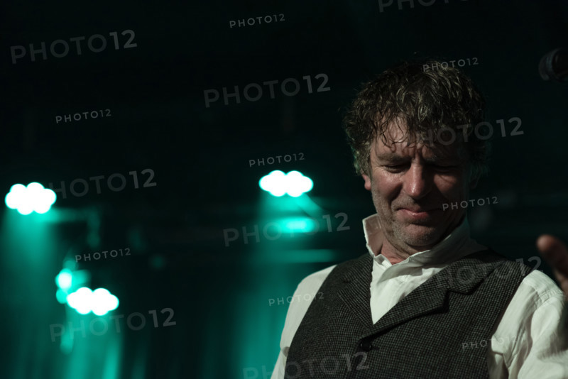 Simon Huw Jones, And Also The Trees live at The Lexington, London, Nov 2022. Creator: Annapaola Marchesani.