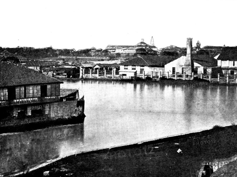 The Spanish-American War: scenes at Manila - outside the North Wall, 1898. Creator: Unknown.