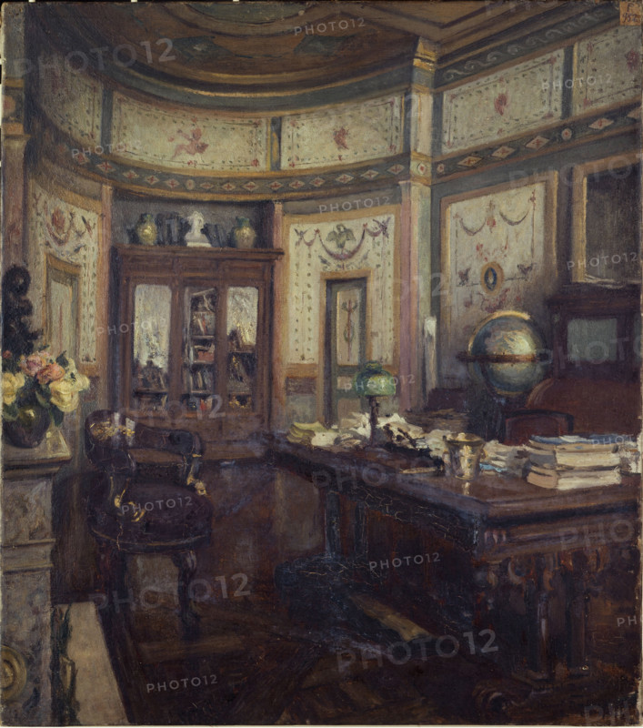Salon at the Hotel Bourienne, rue d'Hauteville, c1908. Creator: Henri Dabadie.