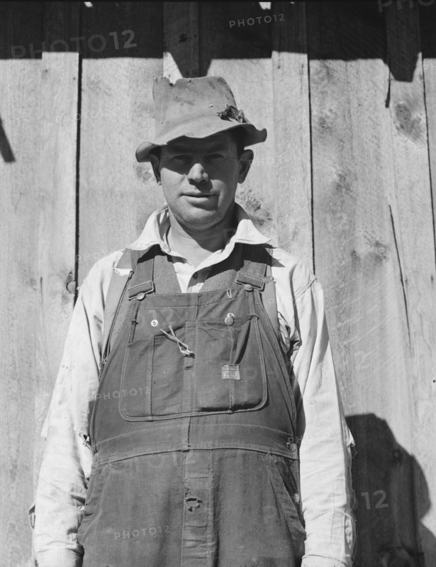 Untitled, between 1935 and 1942. Creator: Unknown.