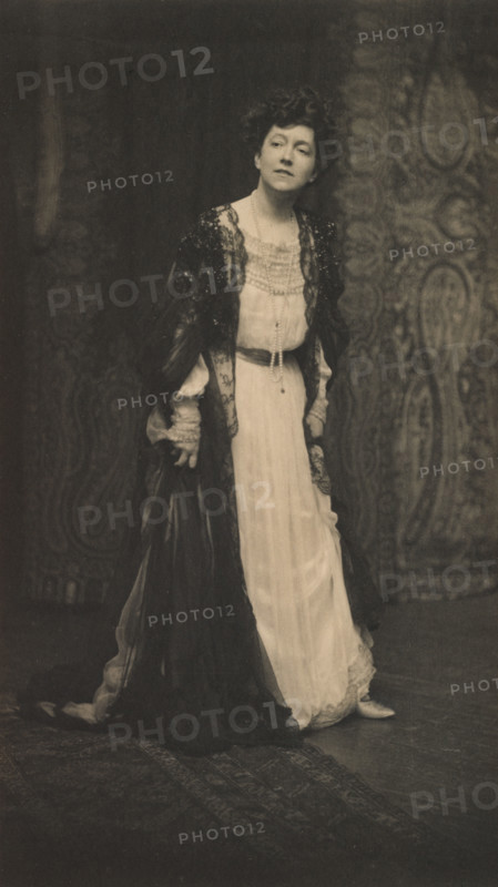 Miss Elsie de Wolfe, 1901. Creator: Zaida Ben-Yusuf.