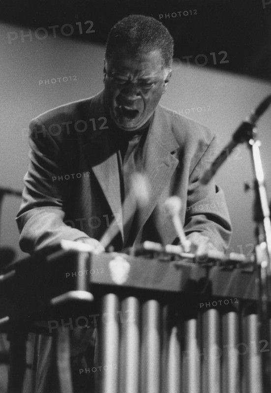 Bobby Hutcherson, Eddie Duran Benefit, Kimball's East, Emeryville, San Francisco, 1997. Creator: Brian Foskett.