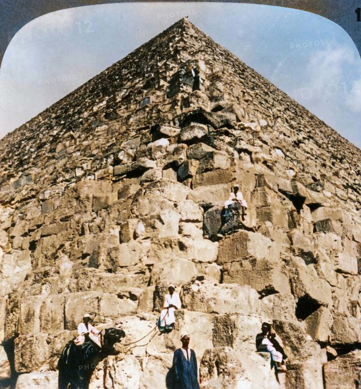 'Looking up the northeast corner of the Great Pyramid, Egypt', 1905. Creator: Underwood & Underwood.