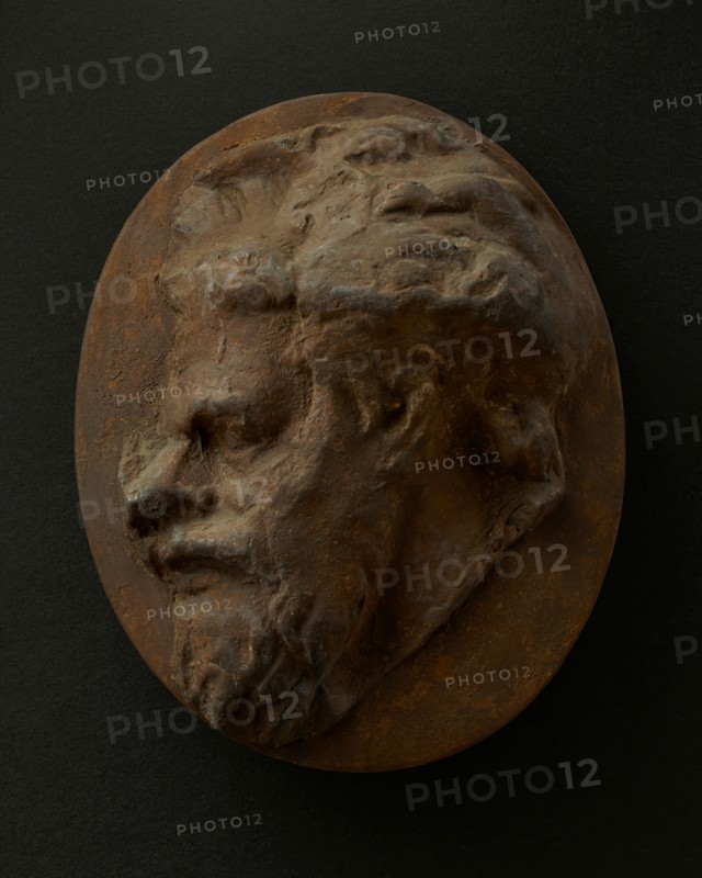Cast of head of Dacian with large nose and under-chin beard. Creator: Unknown.