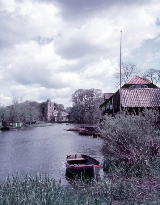 The River Great Ouse at Hemingford Grey, Huntingdonshire, c1955. Creator: Arthur Charles Kirby Ware.