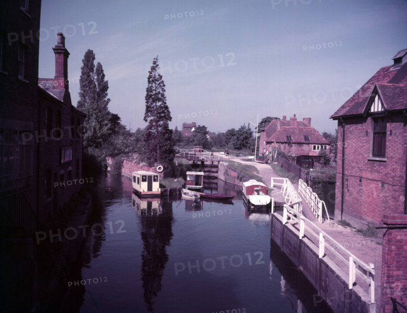 Lock on the River Kennet at Newbury, Berkshire, c1955. Creator: Arthur Charles Kirby Ware.