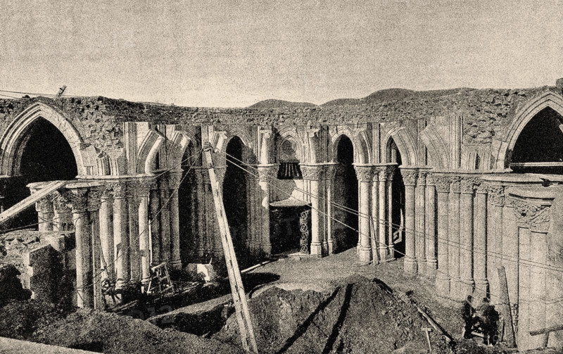 The construction of the Basílica de la Sagrada Família, 1887. Creator: Anon.