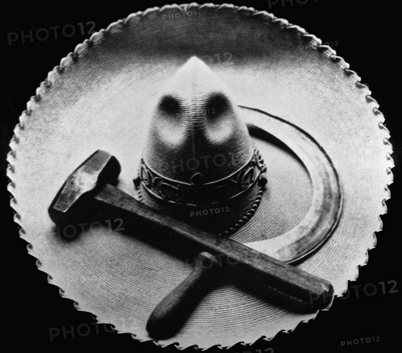 Sombrero, martillo y hoz (Hat, hammer and sickle), 1927. Creator: Tina Modotti.
