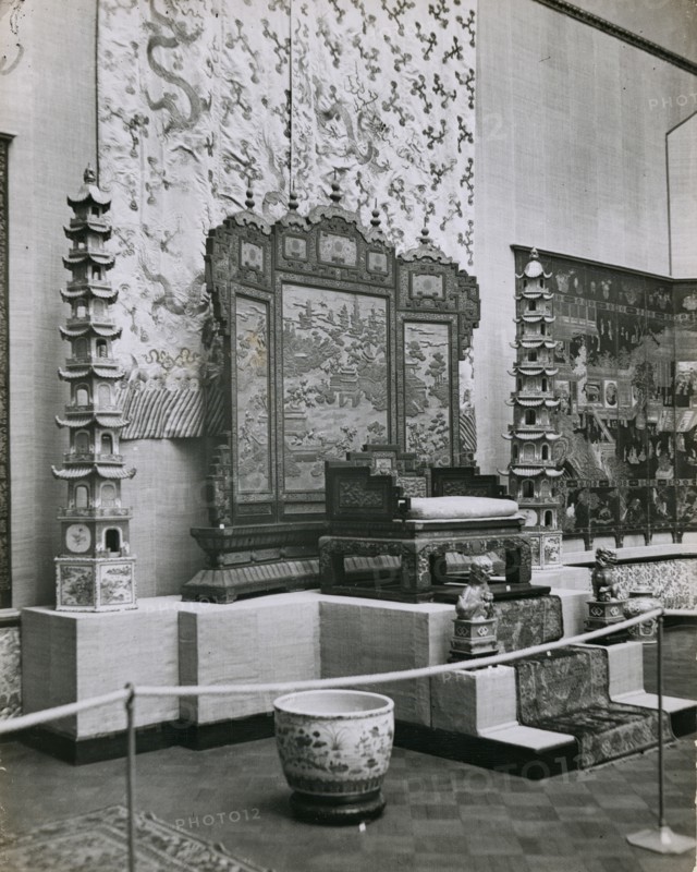 Gallery views of the 'International Exhibition of Chinese Art' held at the Royal Academy of...1935. Creator: Planet News Ltd.