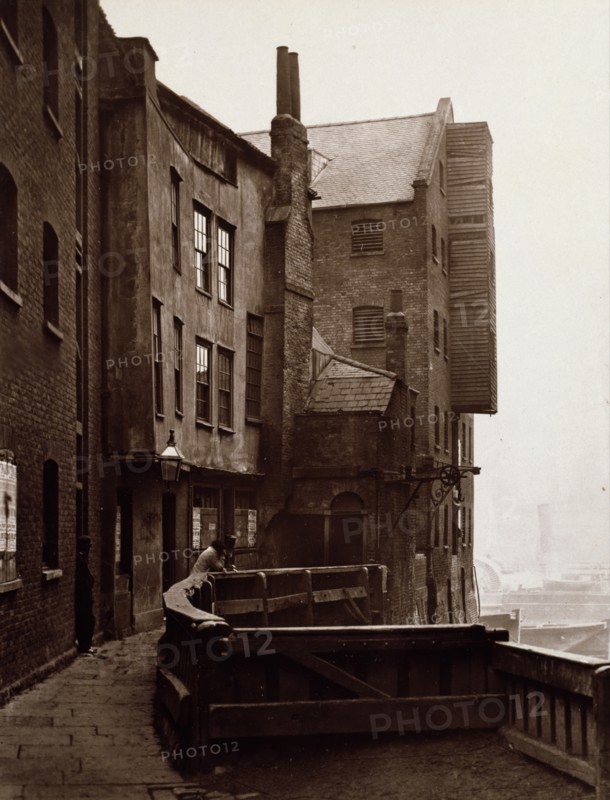 St Mary Overy's Dock, c1881. Creator: Henry Dixon & Son.
