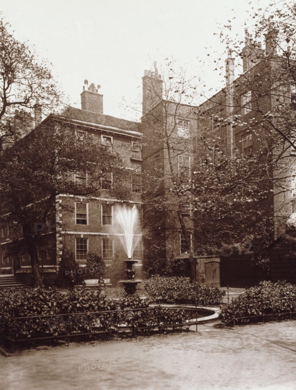 Middle Temple - Fountain Court, c1885. Creator: Henry Dixon & Son.