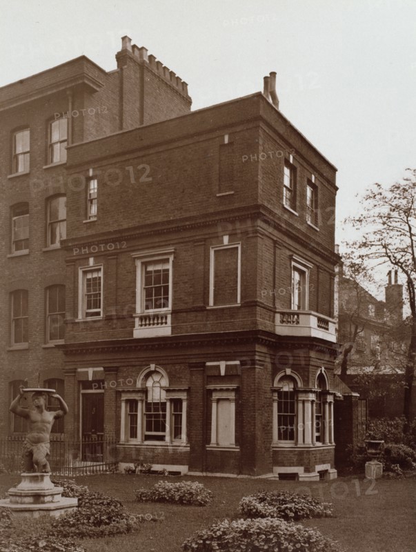 Clement's Inn - Garden House, 1885. Creator: Henry Dixon & Son.