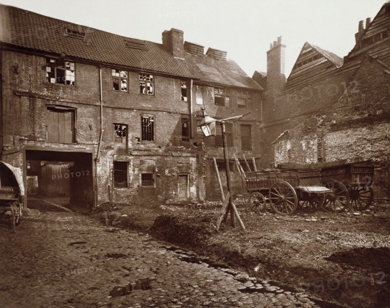 White Hart Inn Yard, Southwark, c1881. Creator: Henry Dixon & Son.