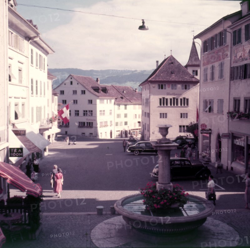 Market square, Rapperswil, Switzerland, c1955. Creator: Arthur Charles Kirby Ware.
