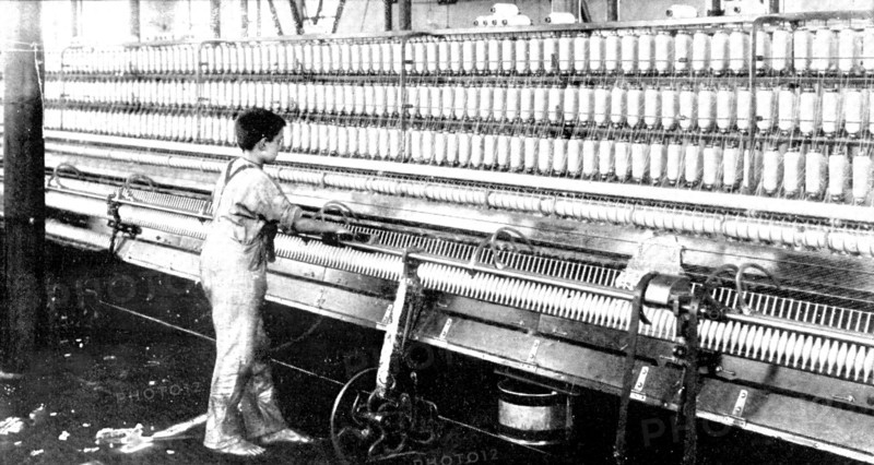 The spinning-mule, on which both warp and weft are spun, 1909.  Creator: Unknown.
