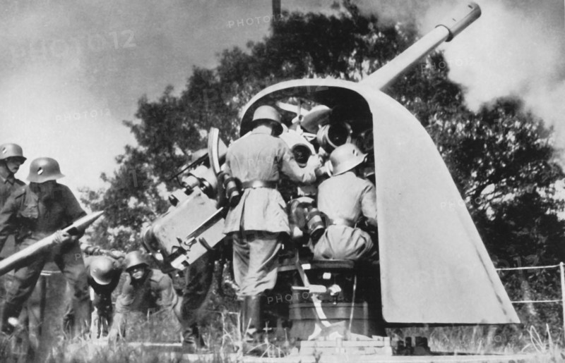 Soldats de la Wehrmacht en position de tir, 1935