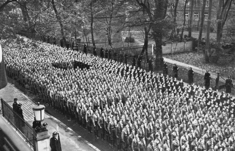 Défilé des Jeunesses Hitlériennes, 1935