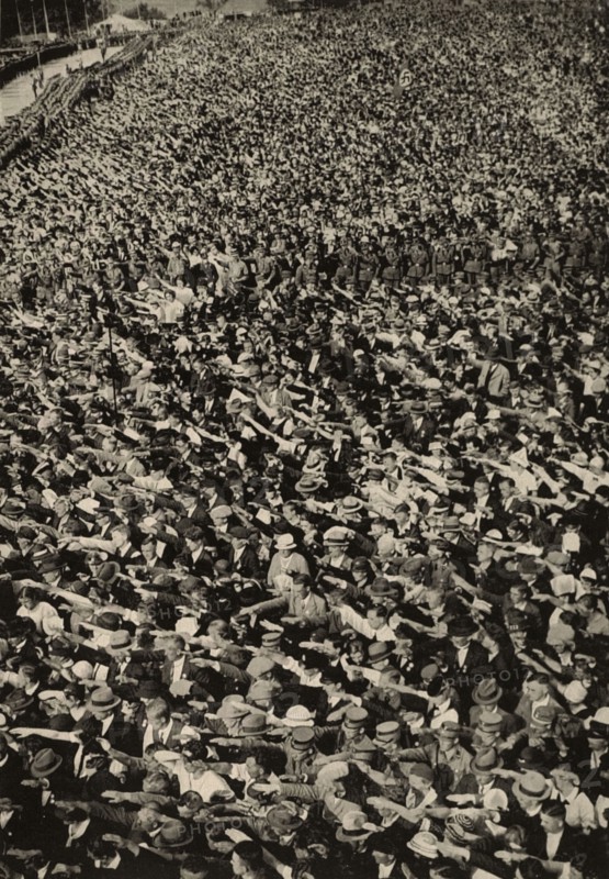Annonce du rattachement de la Sarre à l'Allemagne  (1934)