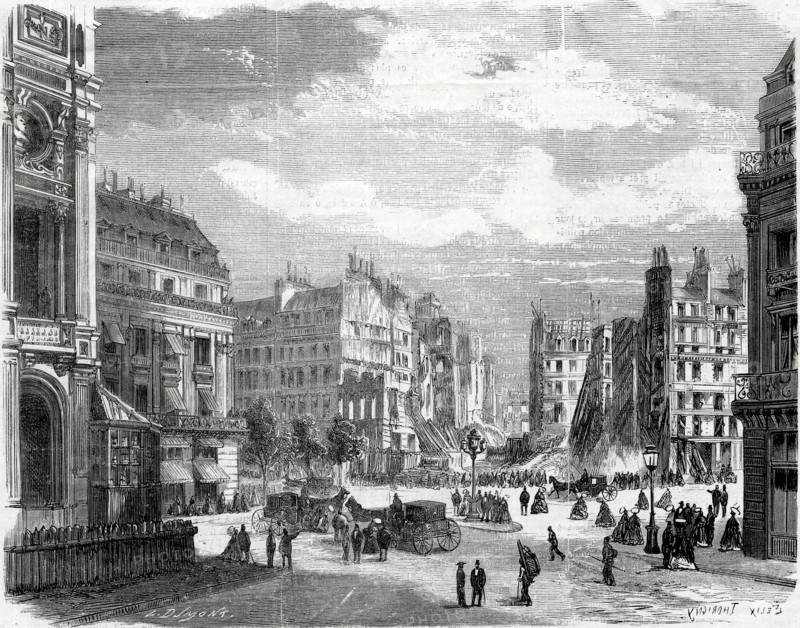 Les travaux du baron Haussmann à Paris, juin 1868. L'aspect de l'angle de la rue de la Paix, ouvert pour le percement de la rue de l'Empereur (Avenue Napoléon puis aujourd'hui Opéra) à gauche l'Opéra de Paris (Opéra Garnier)