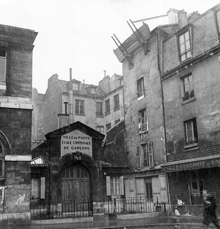 Ecole à Paris en 1949