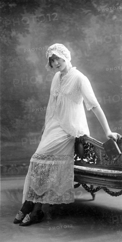 Photographie de mode du début du 20e siècle (1900-1914).  Collection Talbot. MODE